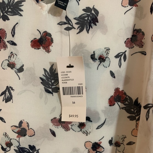 NWT Lane Bryant Women’s Top - Picture 4 of 4